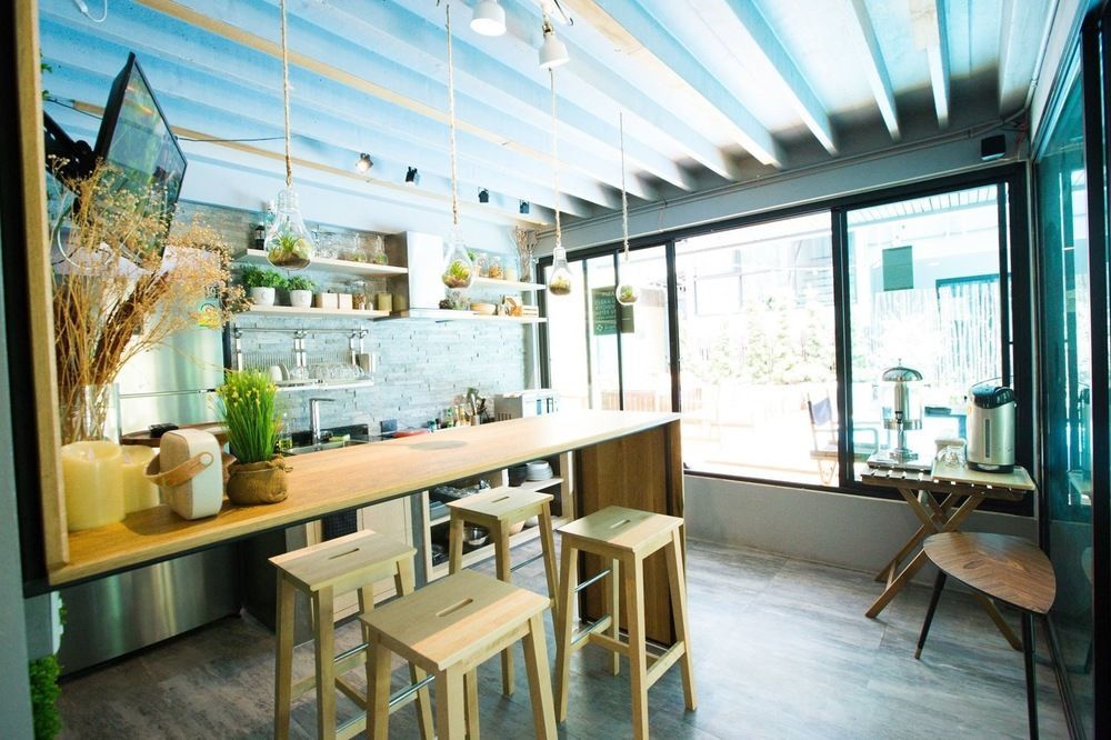 Nest By Sangob Hotell Bangkok Exteriör bild