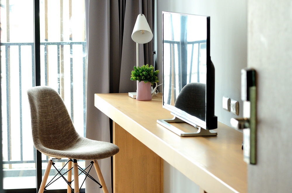 Nest By Sangob Hotell Bangkok Exteriör bild