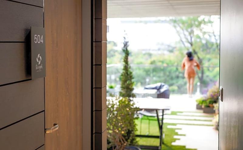 Nest By Sangob Hotell Bangkok Exteriör bild